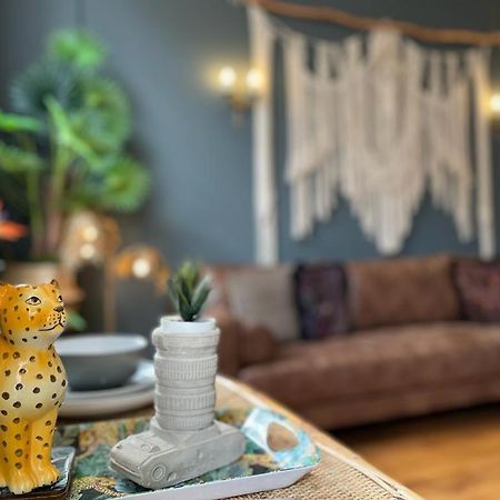Unique & Luxurious 2 Bedroom City Centre Apartment 노팅엄 외부 사진
