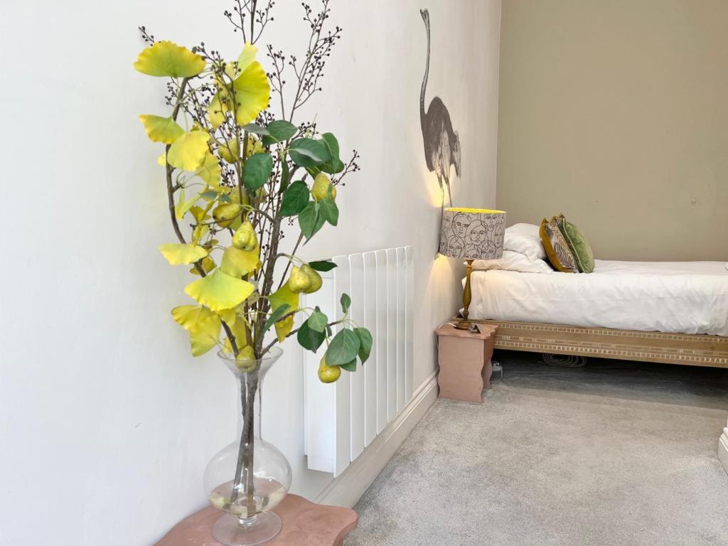 Unique & Luxurious 2 Bedroom City Centre Apartment 노팅엄 외부 사진